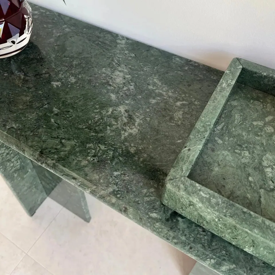 Console japandi Kaede en marbre vert Guatemala, piètement en T, vue 6