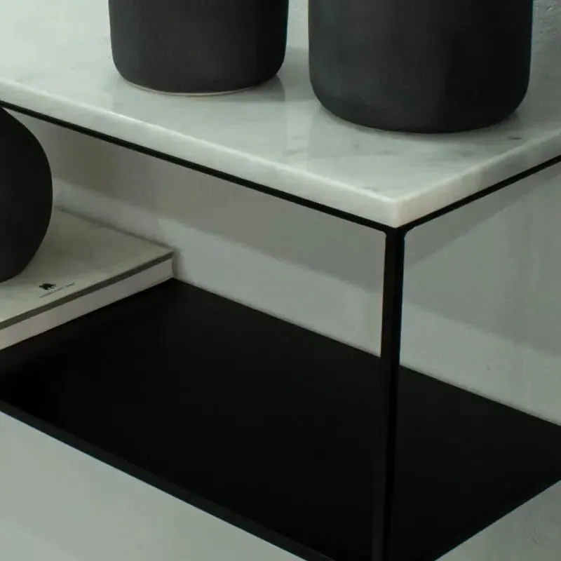 Console japandi Kawa en marbre blanc et métal noir, vue 2