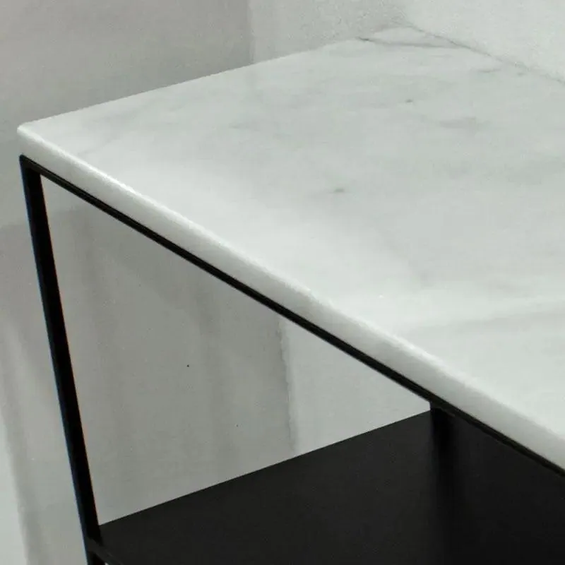 Console japandi Kawa en marbre blanc et métal noir, vue 3