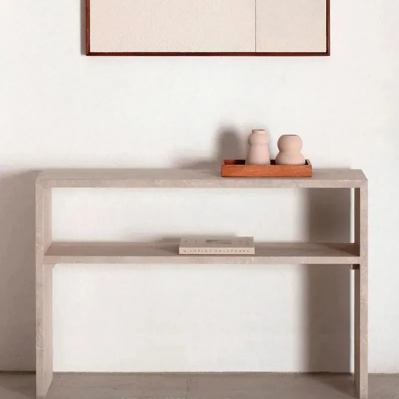 Console japandi Nao en travertin beige avec étagère, vue 5