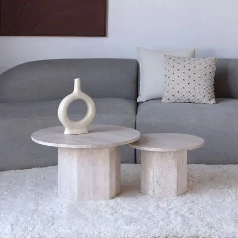 Duo de tables basses japandi rondes Akari en travertin