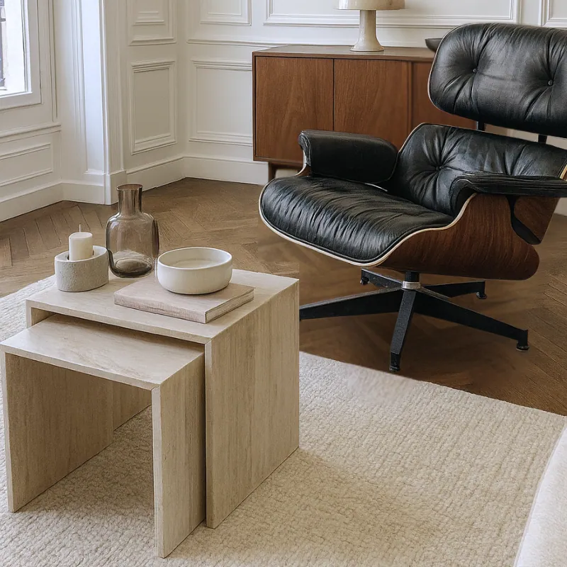 Duo de tables japandi Lys, travertin massif, une coulissante, travertin