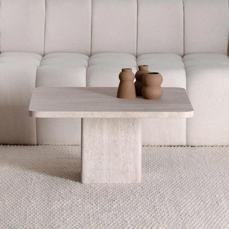 Table basse japandi carrée Muji en travertin à pied central, vue 4