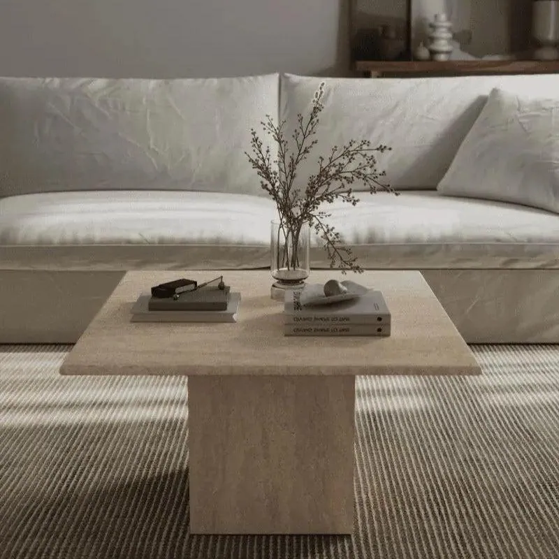 Table basse japandi carrée Sumi en travertin, vue 2