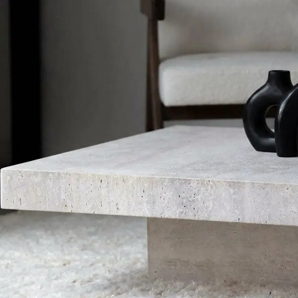 Table basse japandi Ishi en travertin, plateau rectangulaire, vue 2