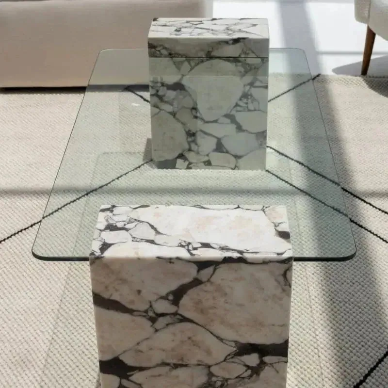 Table basse japandi Mori en marbre Calacatta et verre, vue 6