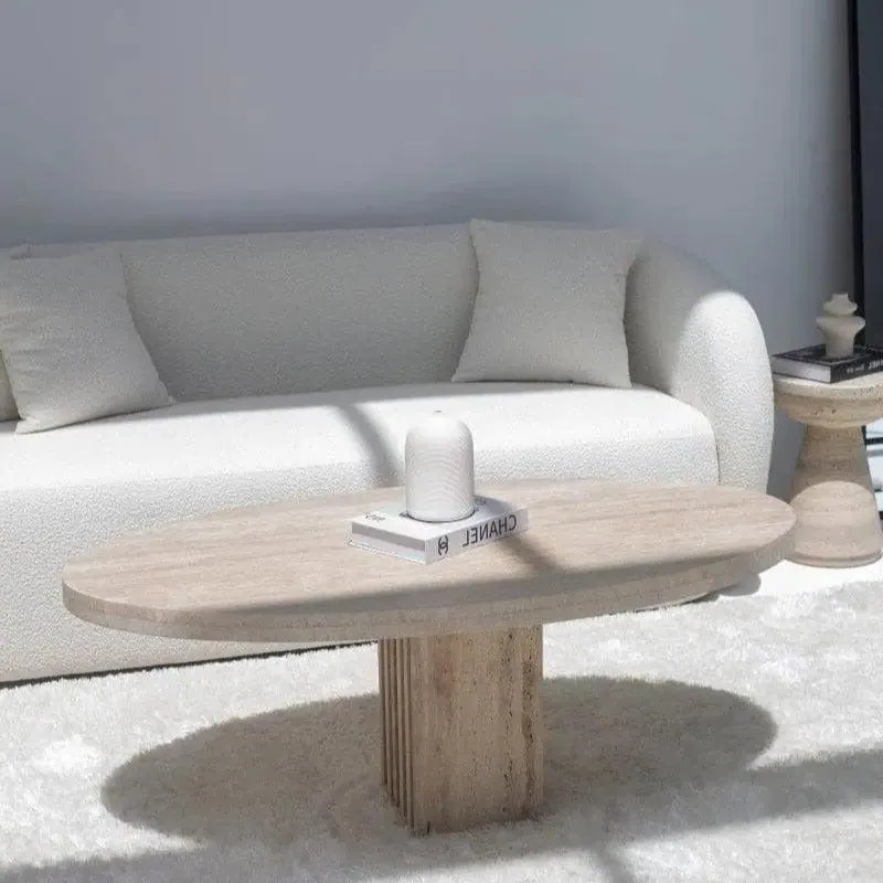 Table basse japandi ovale Hi en travertin, vue 3
