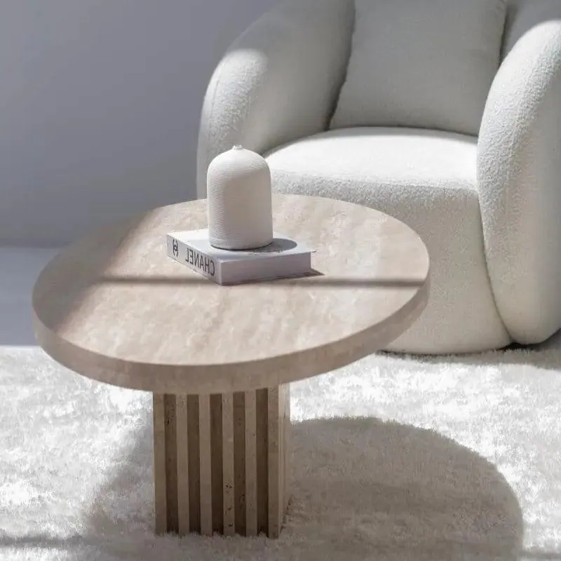 Table basse japandi ovale Hi en travertin, vue 4