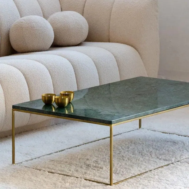 Table basse japandi rectangulaire Rindo en marbre et métal doré, vue 8