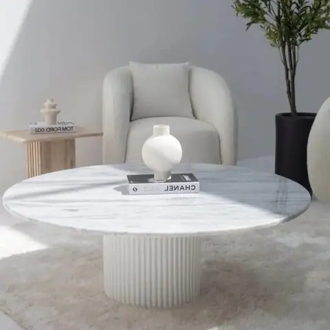 Table basse japandi ronde Koto en marbre blanc