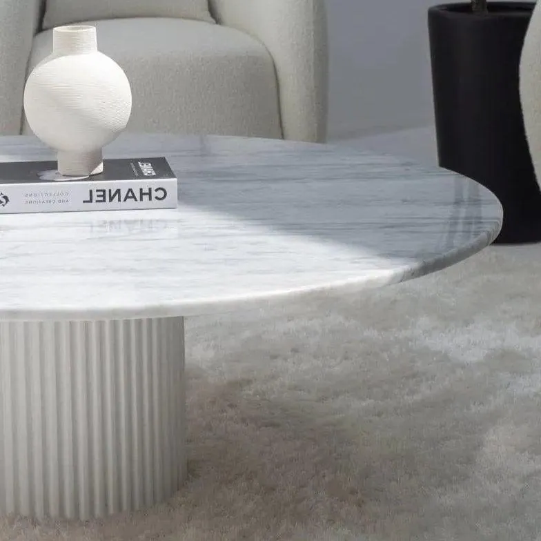Table basse japandi ronde Koto en marbre blanc, vue 5