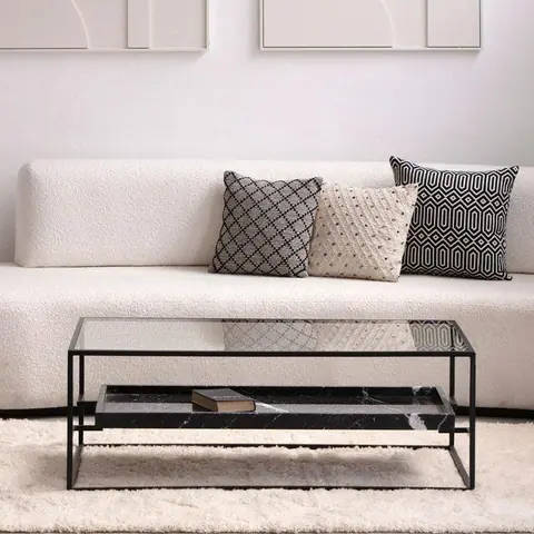 Table basse japandi Usu en verre, acier noir et marbre noir