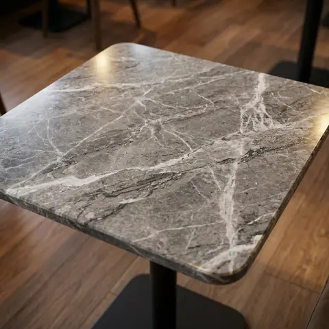 Table bistrot japandi carrée Conti en marbre gris