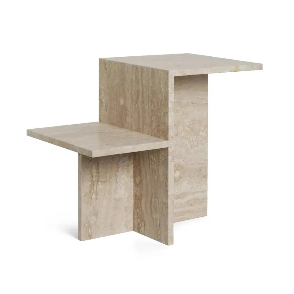 Table d’appoint japandi Ibuki, travertin en forme de Z, vue 2