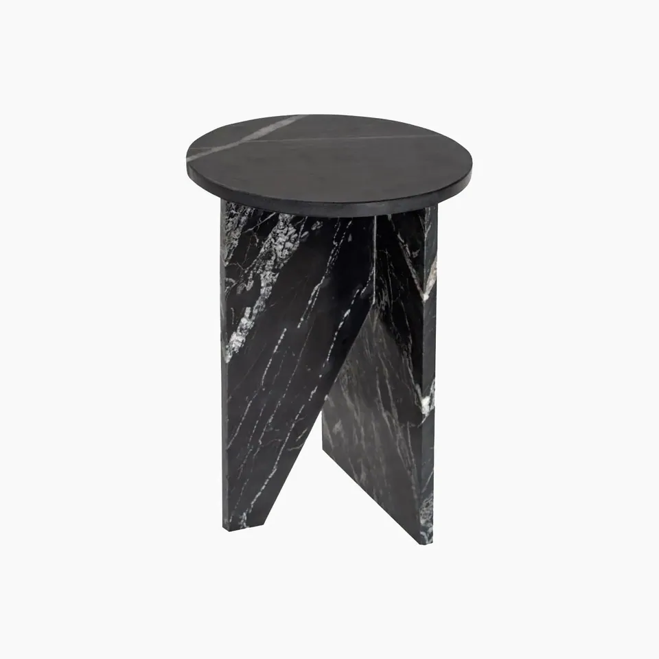 Table d’appoint japandi Koe en marbre noir, pied en Z, vue 2
