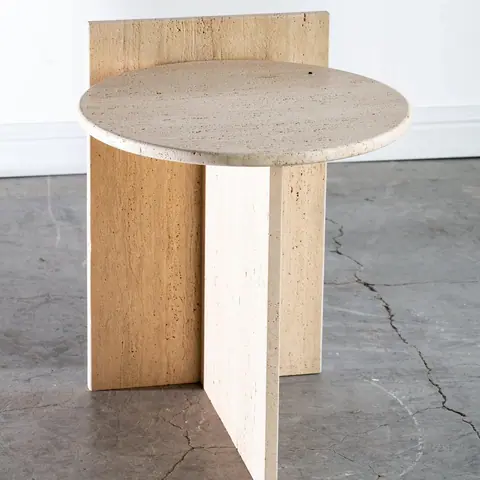 Table de chevet japandi Lind ronde en travertin