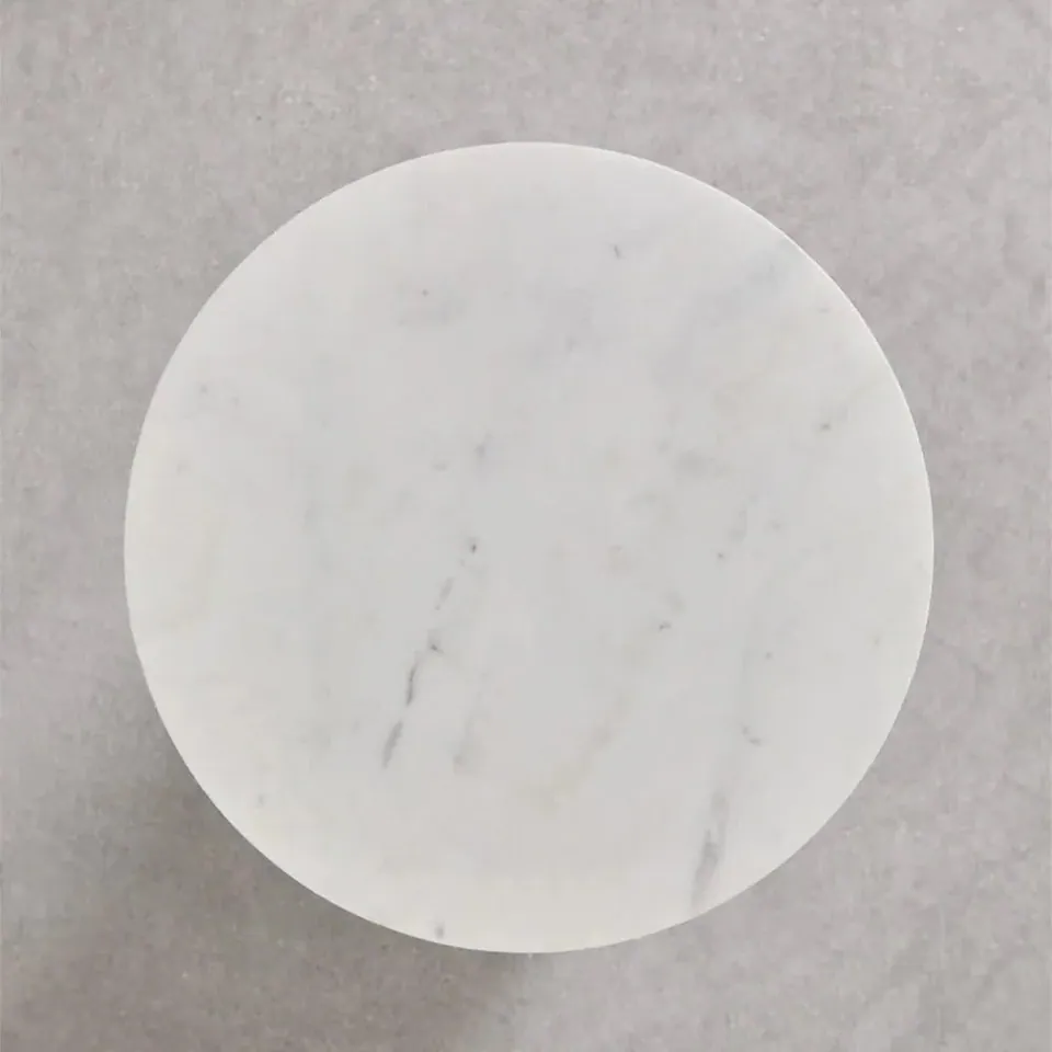 Table de chevet japandi ronde Tsuki en marbre blanc, vue 7
