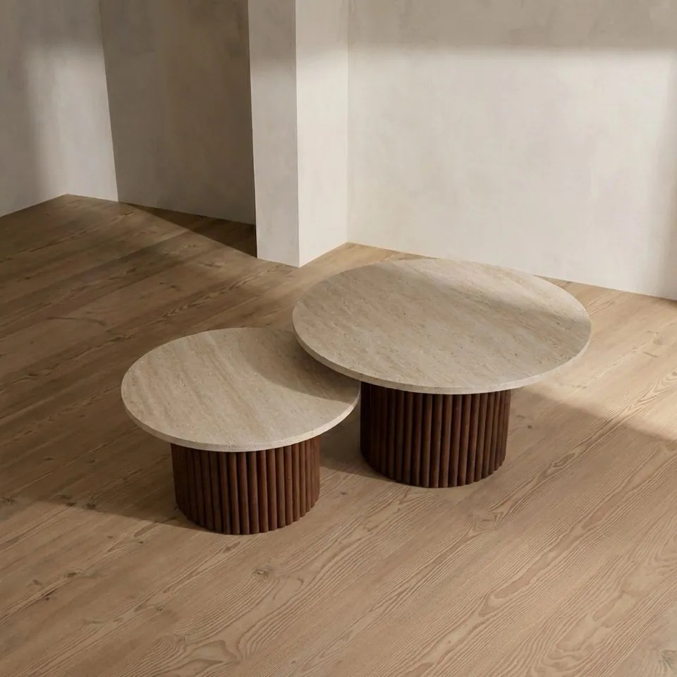Tables basses gigognes japandi Fuyu en travertin et bois massif, vue 4