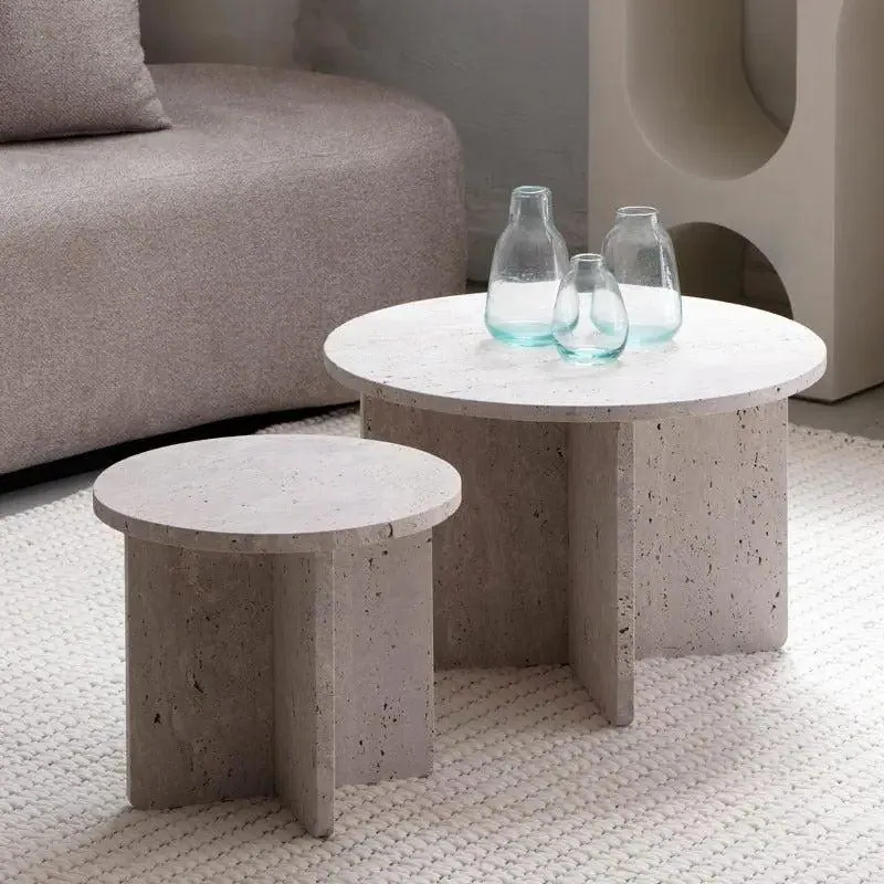 Tables basses gigognes japandi Nagi en travertin, piètement en croix, vue 2