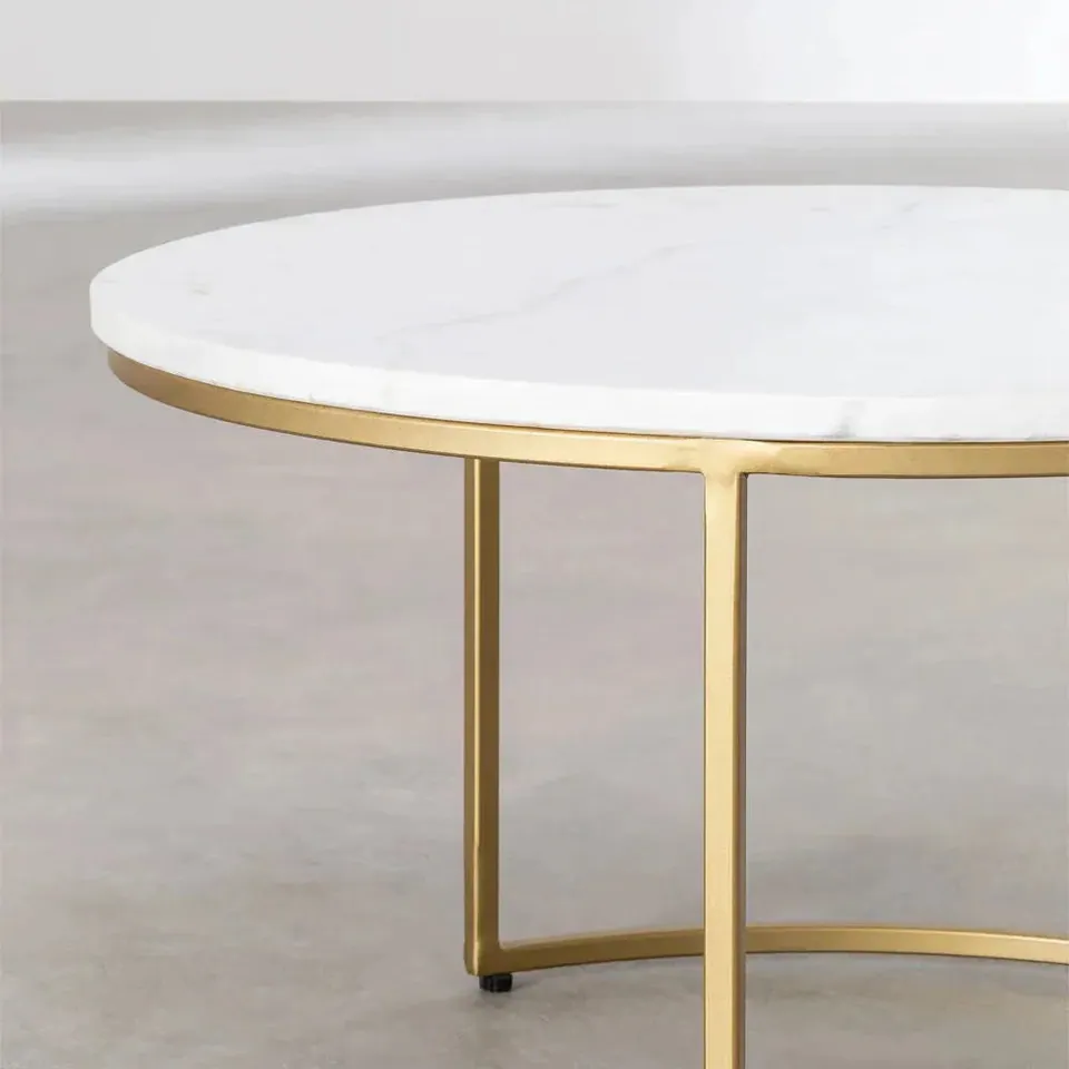 Tables gigognes japandi Aura en marbre blanc et métal doré, vue 5