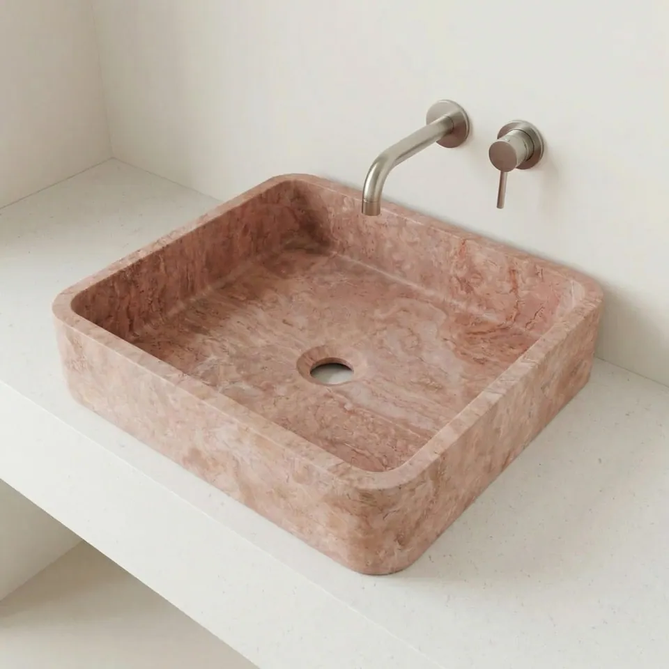 Vasque rectangulaire japandi Piano en travertin rosé, vue 2